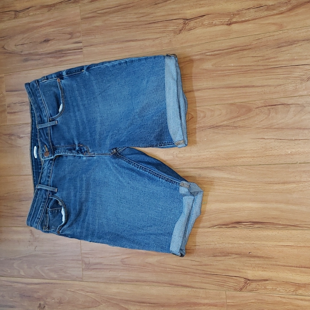 Old Navy cuffed shorts